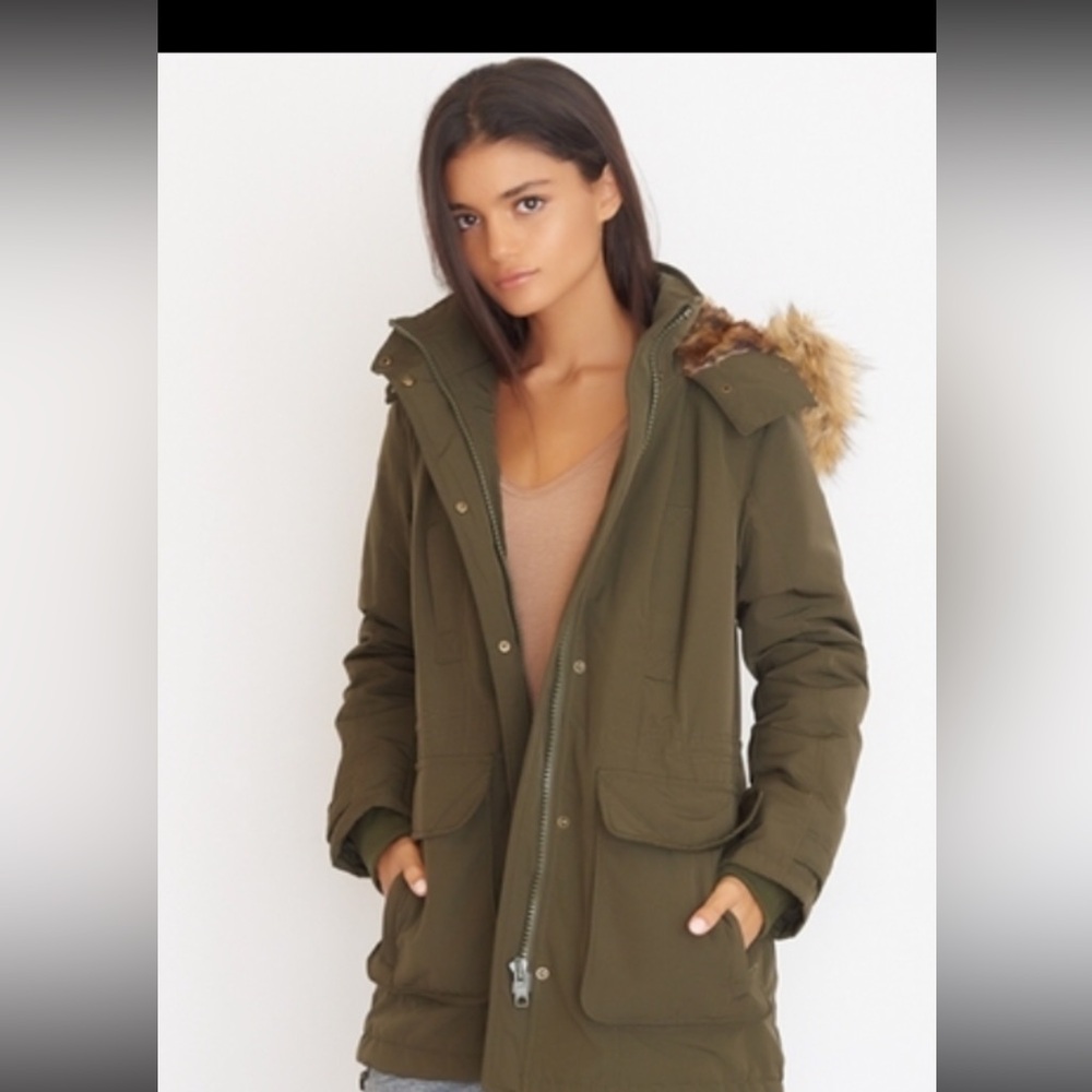 Beautiful khaki army Parka jacket